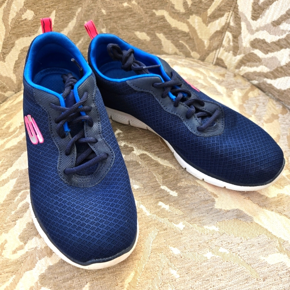 Skechers Lite-Weight Sneakers 10